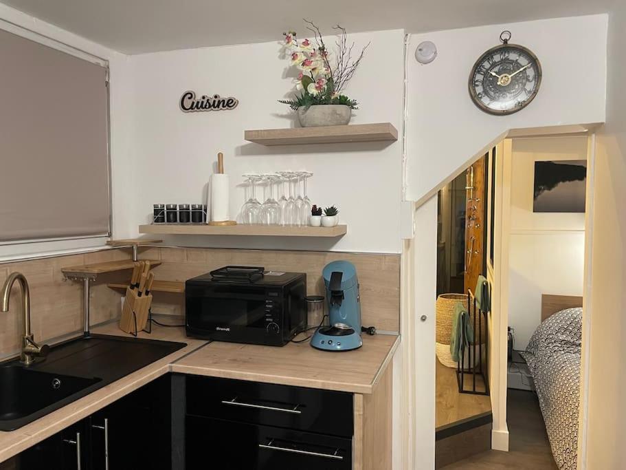 Appartement Place De Cambrai Bagian luar foto