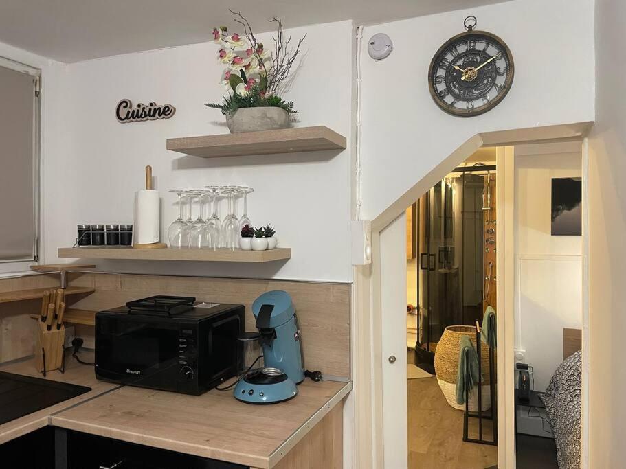 Appartement Place De Cambrai Bagian luar foto